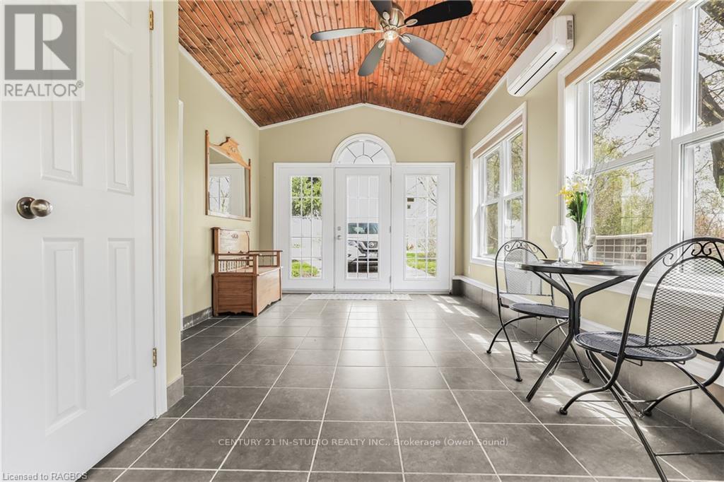 72234 Lakeshore Drive, Bluewater (Hay), Ontario  N0M 1N0 - Photo 3 - X10845644