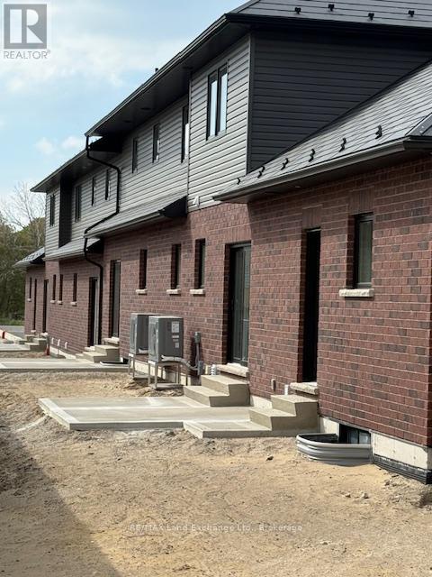 4 - 8 Golf Links Road, Kincardine, Ontario  N2Z 0G1 - Photo 6 - X10845652