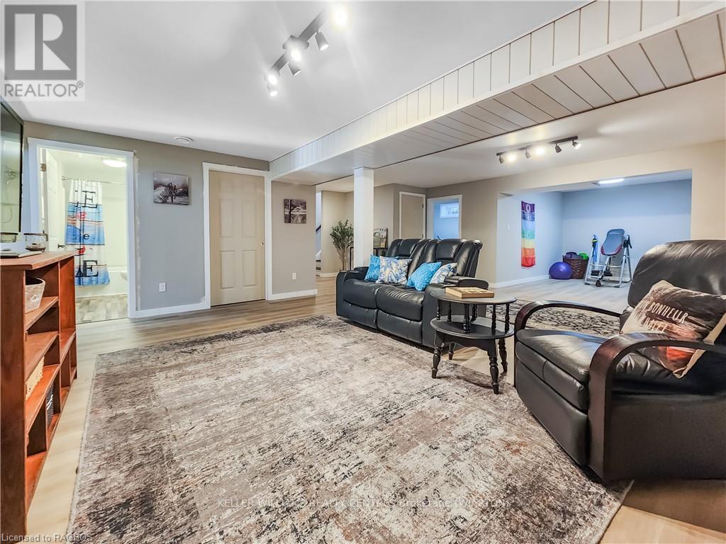 112 Tamarac Road, Northern Bruce Peninsula, Ontario  N0H 1W0 - Photo 38 - X10845669