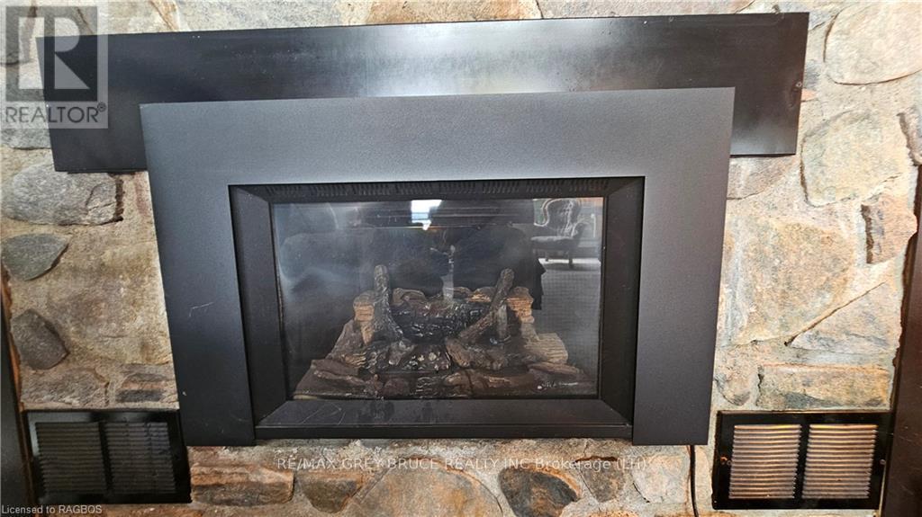 100 Whippoorwill Road, Northern Bruce Peninsula, Ontario  N0H 1W0 - Photo 10 - X10845750