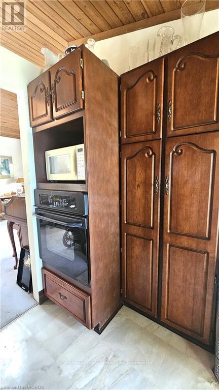 100 Whippoorwill Road, Northern Bruce Peninsula, Ontario  N0H 1W0 - Photo 14 - X10845750