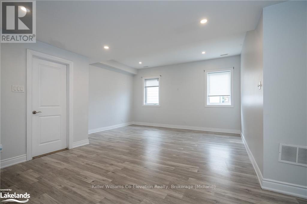 10 Elm Drive, Wasaga Beach, Ontario  L9Z 2L3 - Photo 17 - S10439687