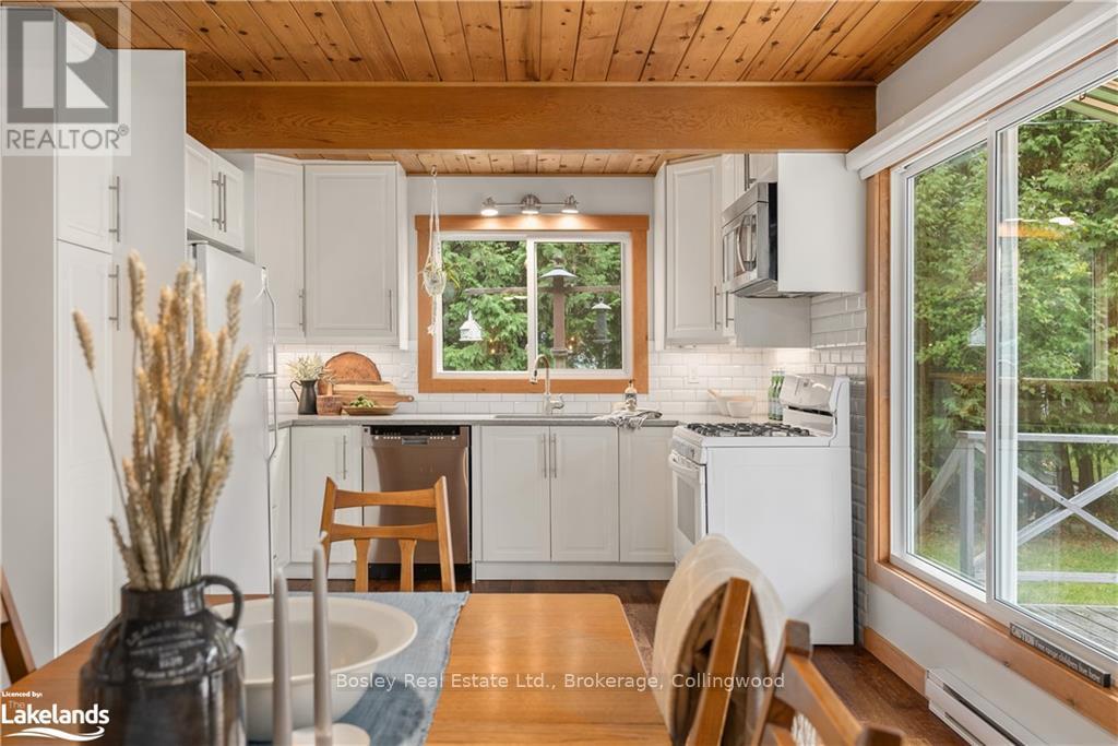 108 Barclay Boulevard, Blue Mountains, Ontario  L9Y 0T7 - Photo 9 - X10439019