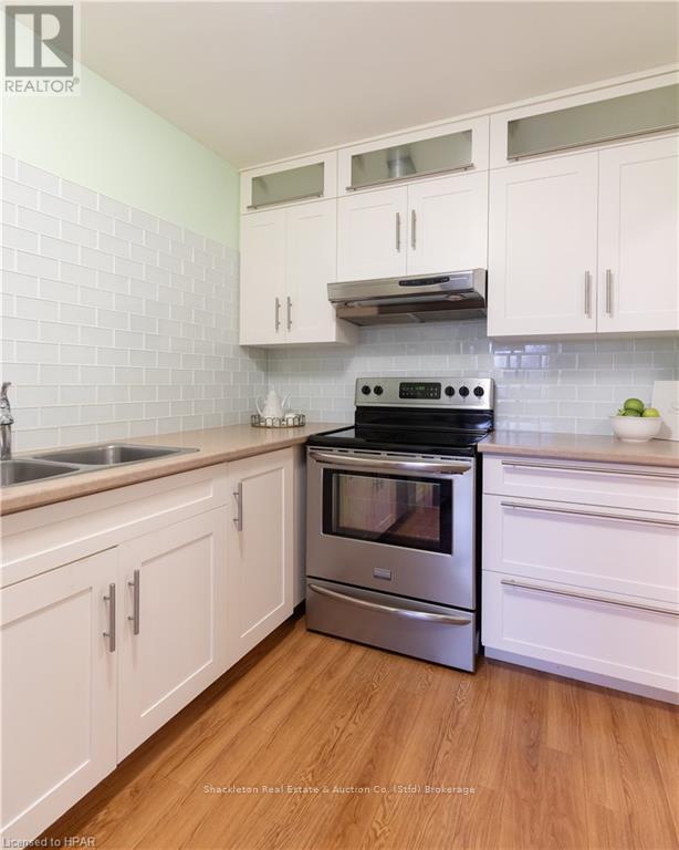 103 - 11 Cobourg Street, Stratford, Ontario  N5A 3E4 - Photo 11 - X10779988