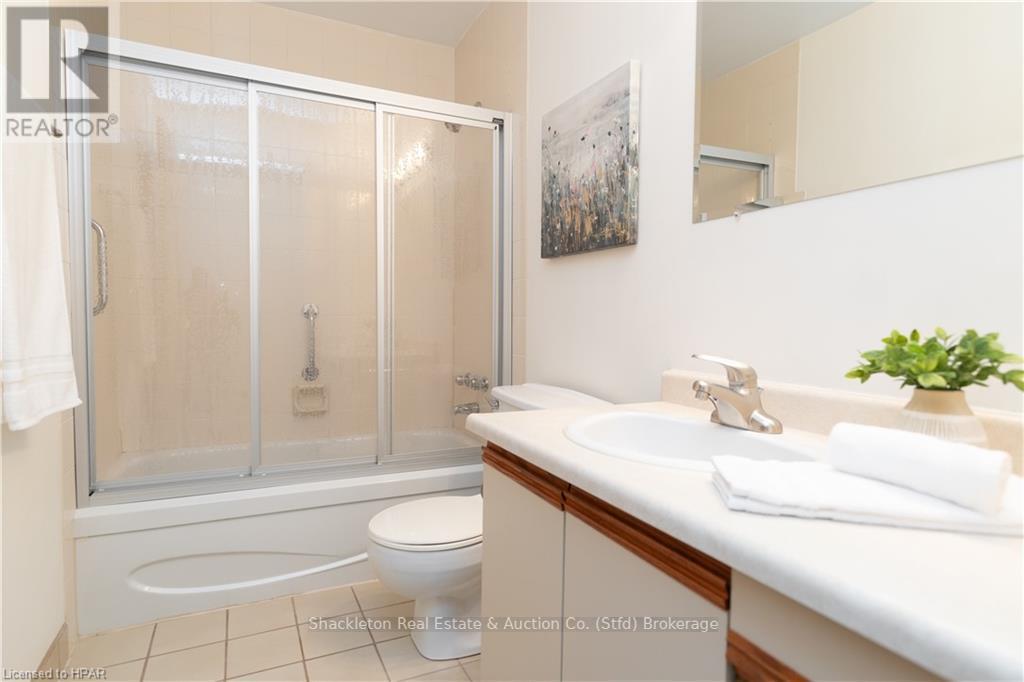 103 - 11 Cobourg Street, Stratford, Ontario  N5A 3E4 - Photo 21 - X10779988