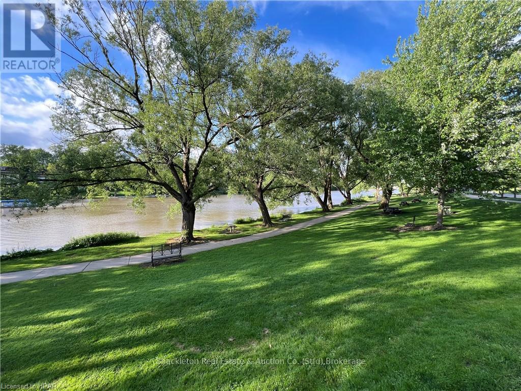 103 - 11 Cobourg Street, Stratford, Ontario  N5A 3E4 - Photo 33 - X10779988