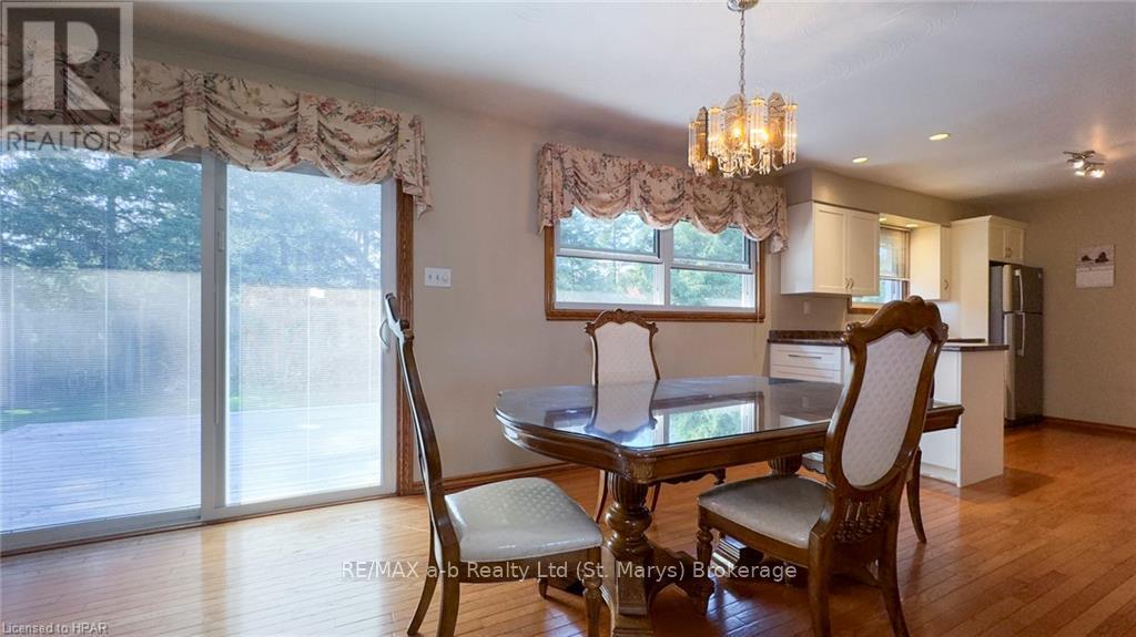 93 Langford Dr Drive, Lucan Biddulph (Lucan), Ontario  N0M 2J0 - Photo 12 - X10780566