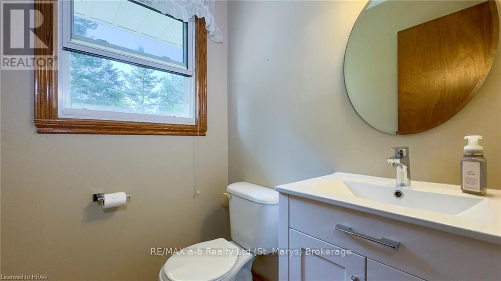 93 Langford Dr Drive, Lucan Biddulph (Lucan), Ontario  N0M 2J0 - Photo 19 - X10780566