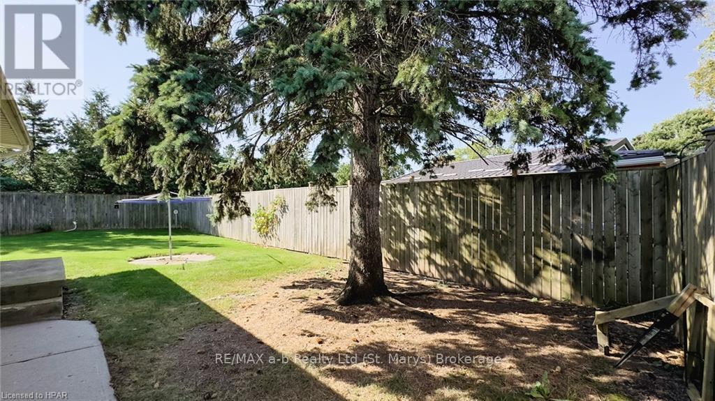 93 Langford Dr Drive, Lucan Biddulph (Lucan), Ontario  N0M 2J0 - Photo 40 - X10780566