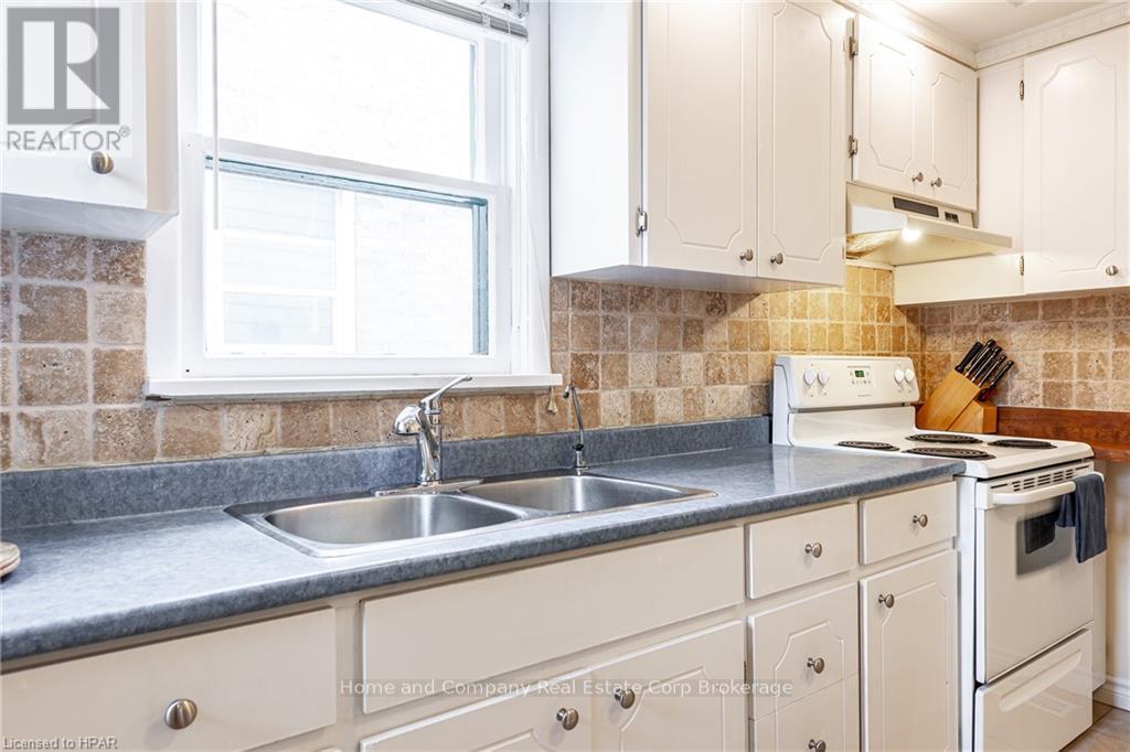 97 Bay Street, Stratford, Ontario  N5A 4K8 - Photo 13 - X10780579