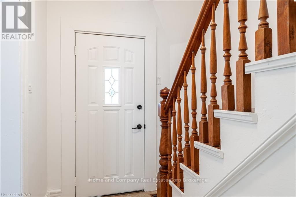 97 Bay Street, Stratford, Ontario  N5A 4K8 - Photo 4 - X10780579