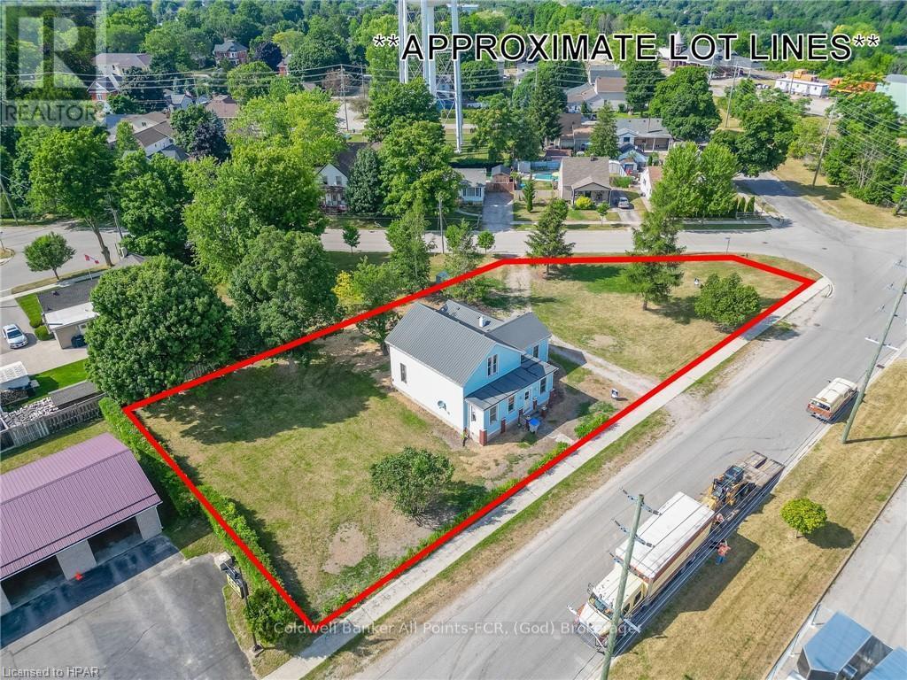 249 Britannia Road E, Goderich (Goderich (Town)), Ontario  N7A 1J1 - Photo 1 - X10780585