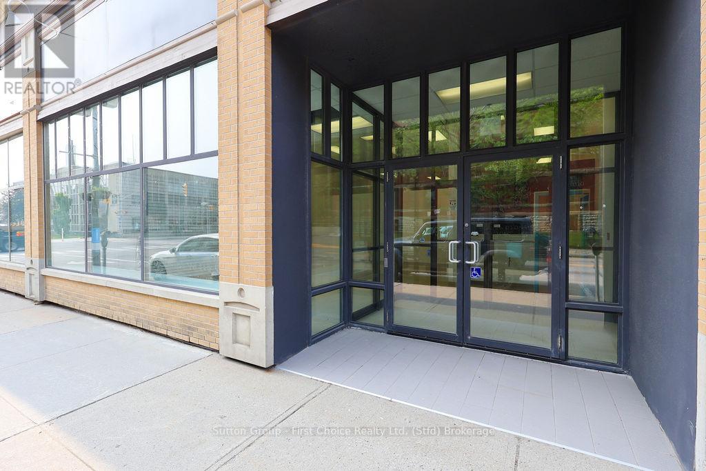 B - 65 Albert Street, Stratford, Ontario  N5A 3K2 - Photo 2 - X10780079