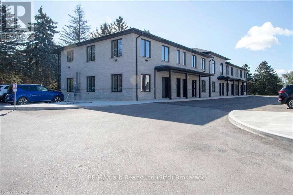 29 - 379 Romeo Street N, Stratford, Ontario  N5A 0K4 - Photo 2 - X10780618