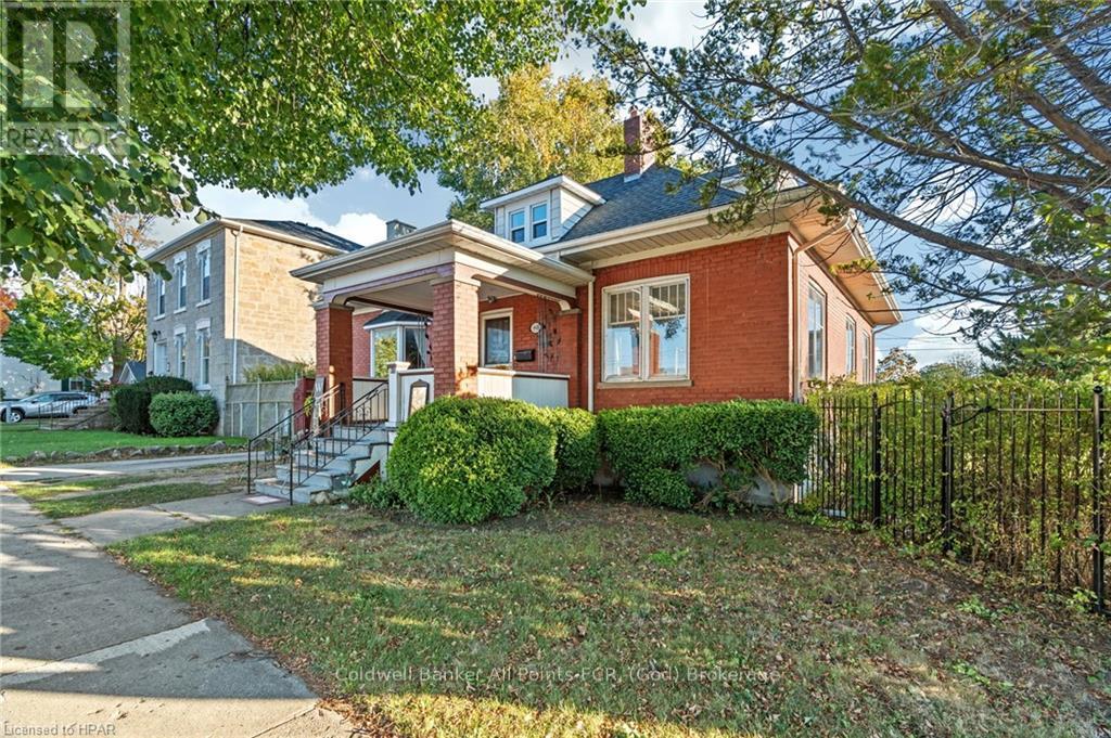 80 PICTON STREET E, goderich (goderich (town)), Ontario