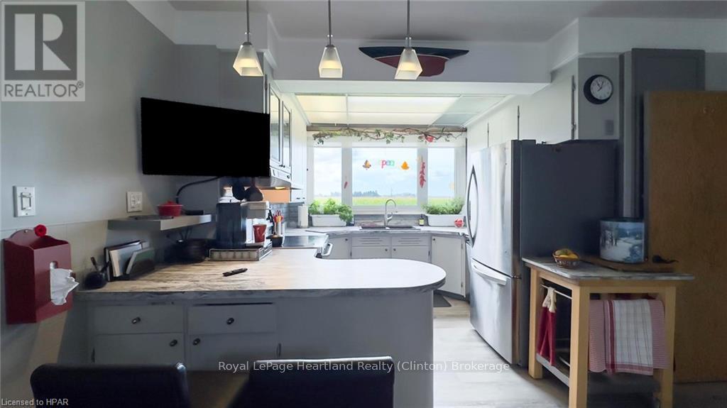 73399 London Road, Bluewater, Ontario  N0M 2E0 - Photo 6 - X10780636