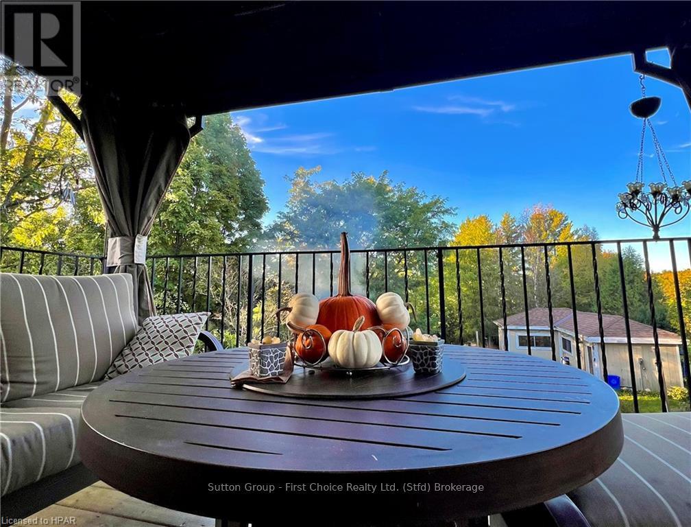 348 Devon Street, Stratford, Ontario  N5A 2Z9 - Photo 4 - X10780659