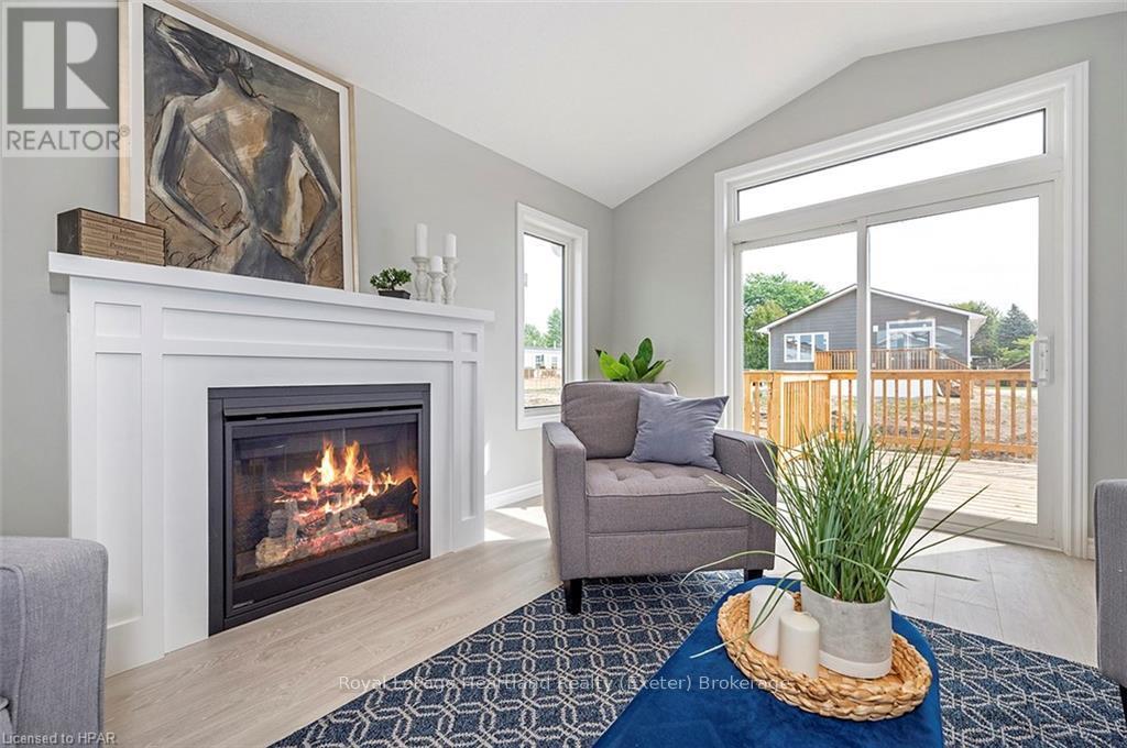 22 Blfs Vw Boulevard, Ashfield-Colborne-Wawanosh, Ontario  N7A 0C6 - Photo 14 - X10780664