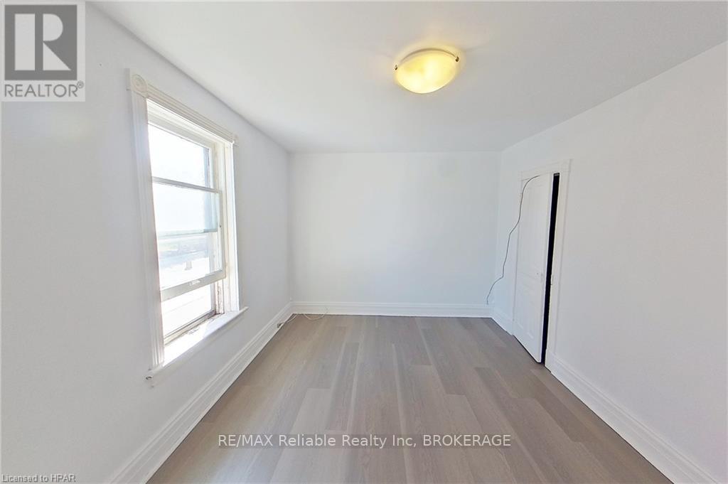 170 Erie Street, Stratford, Ontario  N5A 2M7 - Photo 16 - X10780689