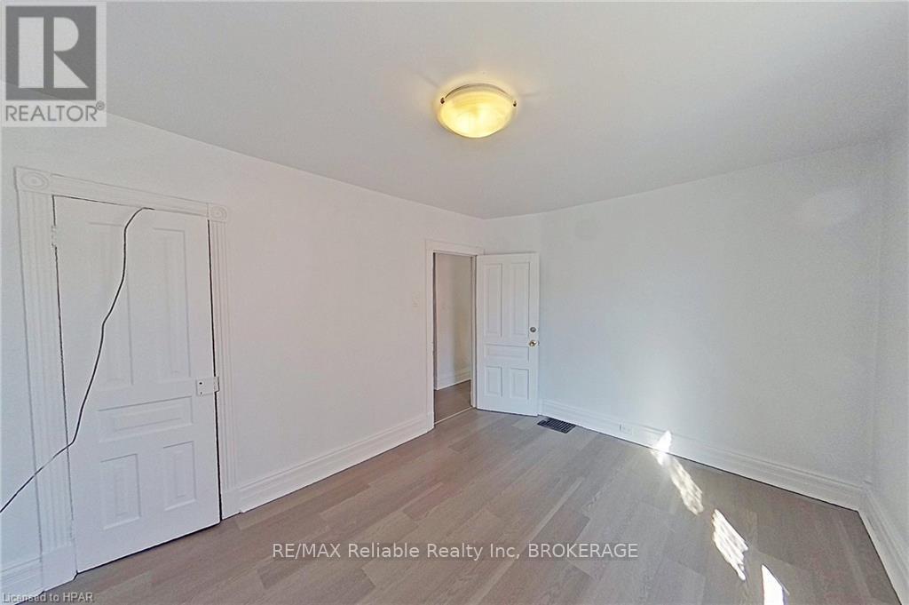 170 Erie Street, Stratford, Ontario  N5A 2M7 - Photo 17 - X10780689