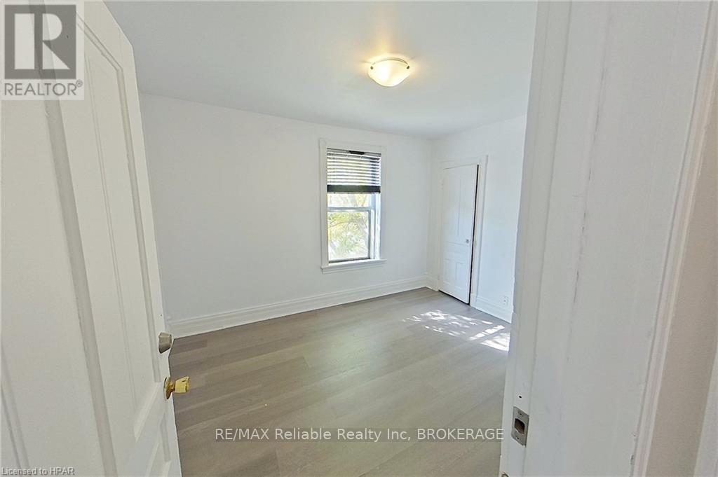 170 Erie Street, Stratford, Ontario  N5A 2M7 - Photo 18 - X10780689