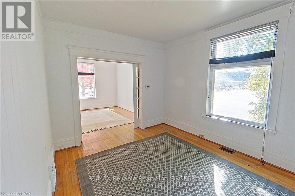 170 Erie Street, Stratford, Ontario  N5A 2M7 - Photo 9 - X10780689