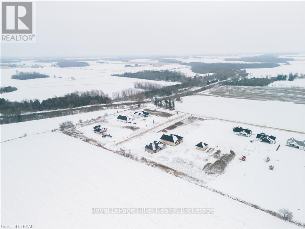 43712 Adelaide Street, Huron East, Ontario  N0G 1H0 - Photo 15 - X10780738