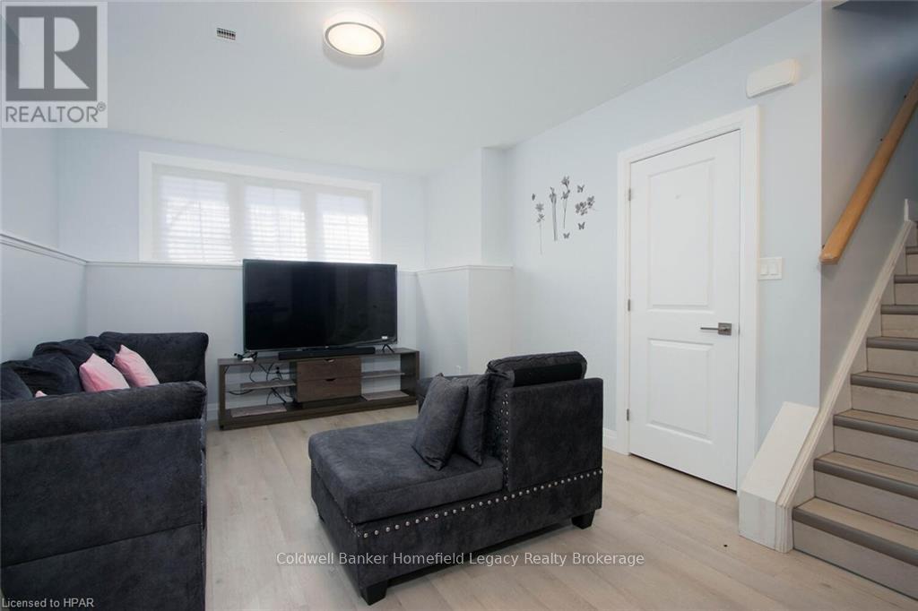 17 Laurier Street, Stratford, Ontario  N5A 4M2 - Photo 10 - X10780828