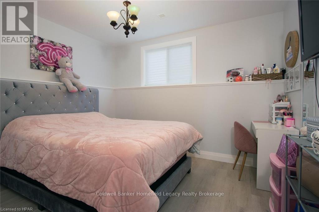 17 Laurier Street, Stratford, Ontario  N5A 4M2 - Photo 17 - X10780828