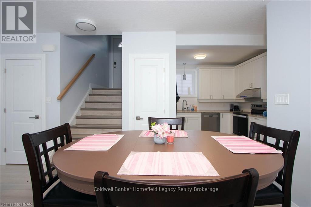 17 Laurier Street, Stratford, Ontario  N5A 4M2 - Photo 7 - X10780828