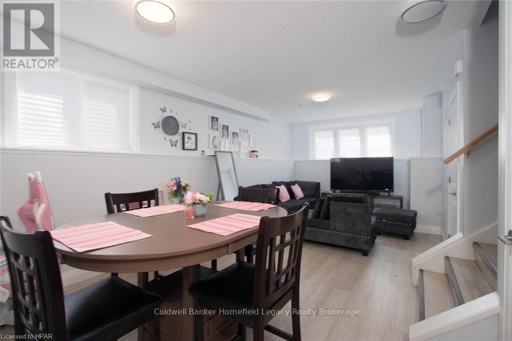 17 Laurier Street, Stratford, Ontario  N5A 4M2 - Photo 8 - X10780828