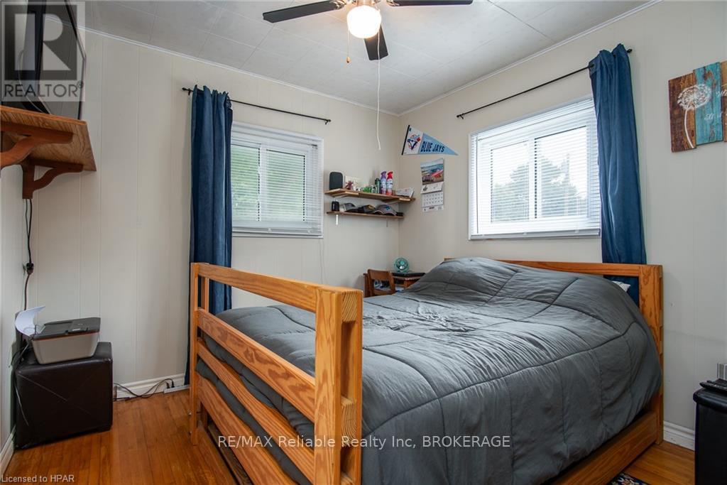 51 Dunlop Street, Central Huron, Ontario  N0M 1L0 - Photo 18 - X10780886