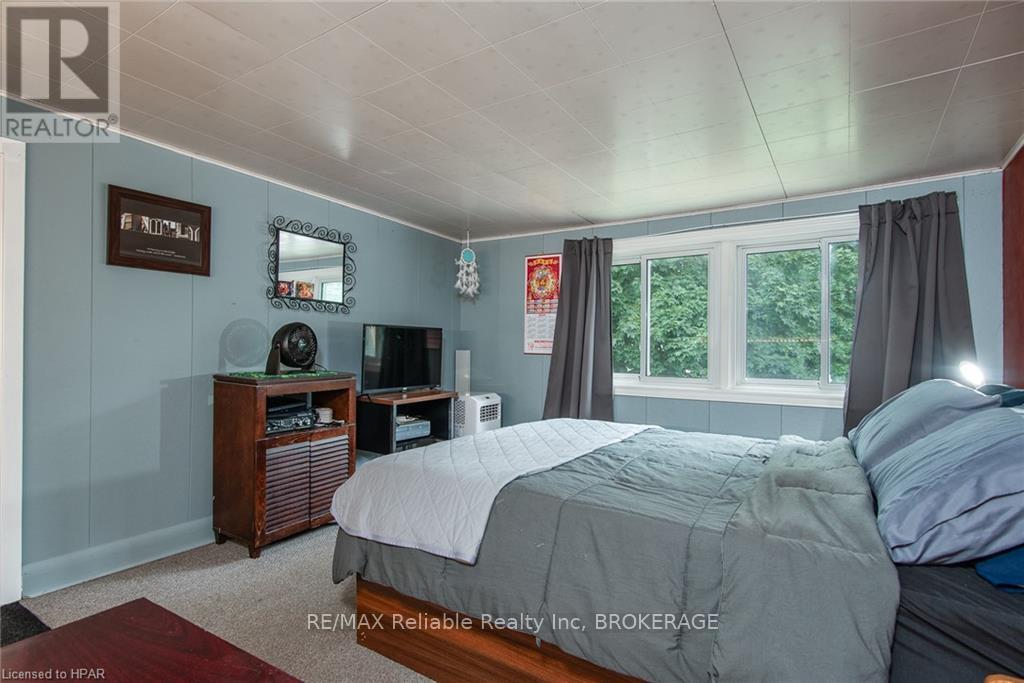 51 Dunlop Street, Central Huron, Ontario  N0M 1L0 - Photo 25 - X10780886