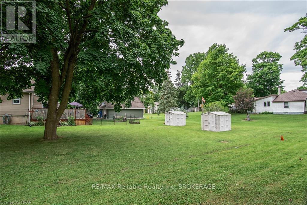 51 Dunlop Street, Central Huron, Ontario  N0M 1L0 - Photo 28 - X10780886