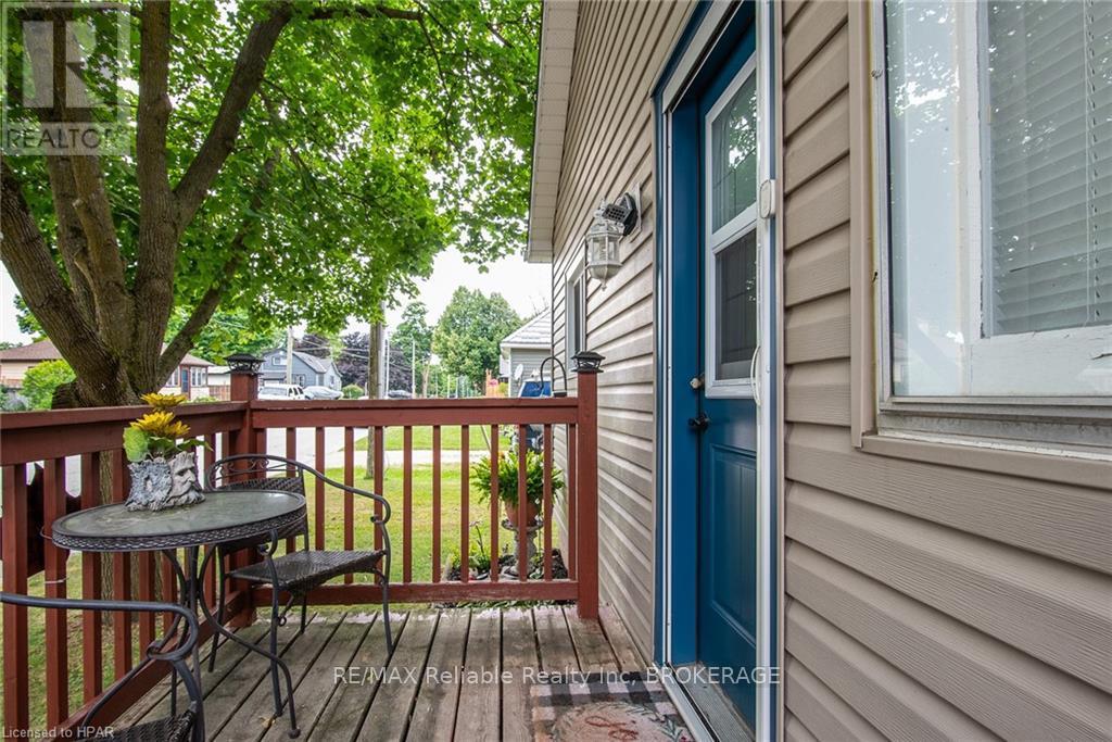 51 Dunlop Street, Central Huron, Ontario  N0M 1L0 - Photo 3 - X10780886