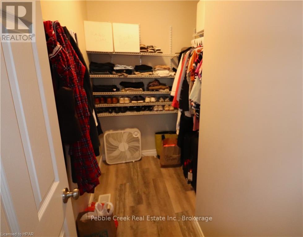 28 Huron Heights Drive, Ashfield-Colborne-Wawanosh (Colborne), Ontario  N7A 0B1 - Photo 17 - X10780933