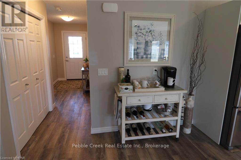 28 Huron Heights Drive, Ashfield-Colborne-Wawanosh (Colborne), Ontario  N7A 0B1 - Photo 19 - X10780933