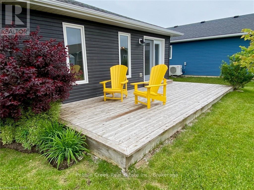 28 Huron Heights Drive, Ashfield-Colborne-Wawanosh (Colborne), Ontario  N7A 0B1 - Photo 27 - X10780933