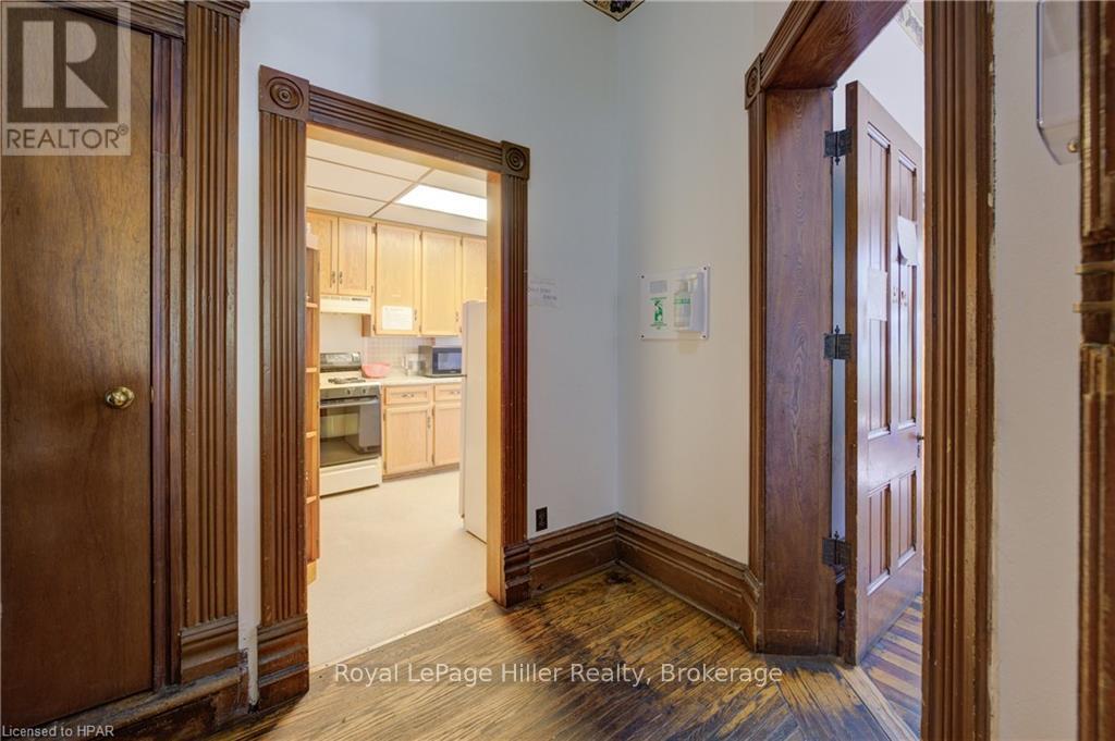 28 Wilson St Street, Huron East (Seaforth), Ontario  N0K 1W0 - Photo 6 - X10781016