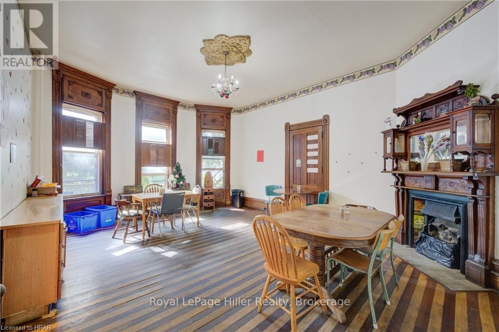 28 Wilson St Street, Huron East (Seaforth), Ontario  N0K 1W0 - Photo 7 - X10781016