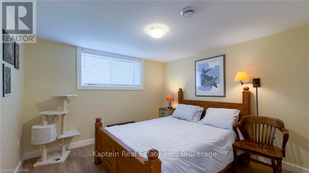 8 Bayfield Terrace, Bluewater (Bayfield), Ontario  N0M 1G0 - Photo 11 - X10781030