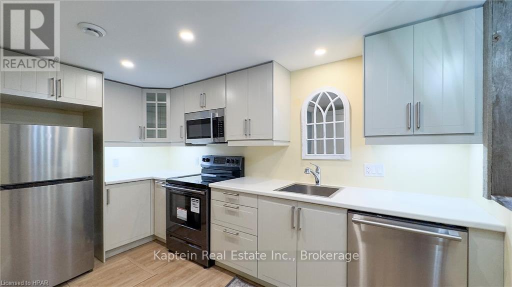 8 Bayfield Terrace, Bluewater (Bayfield), Ontario  N0M 1G0 - Photo 15 - X10781030