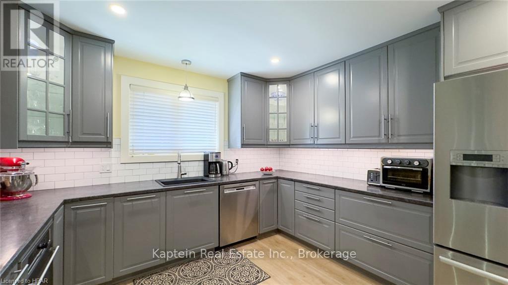 8 Bayfield Terrace, Bluewater (Bayfield), Ontario  N0M 1G0 - Photo 36 - X10781030