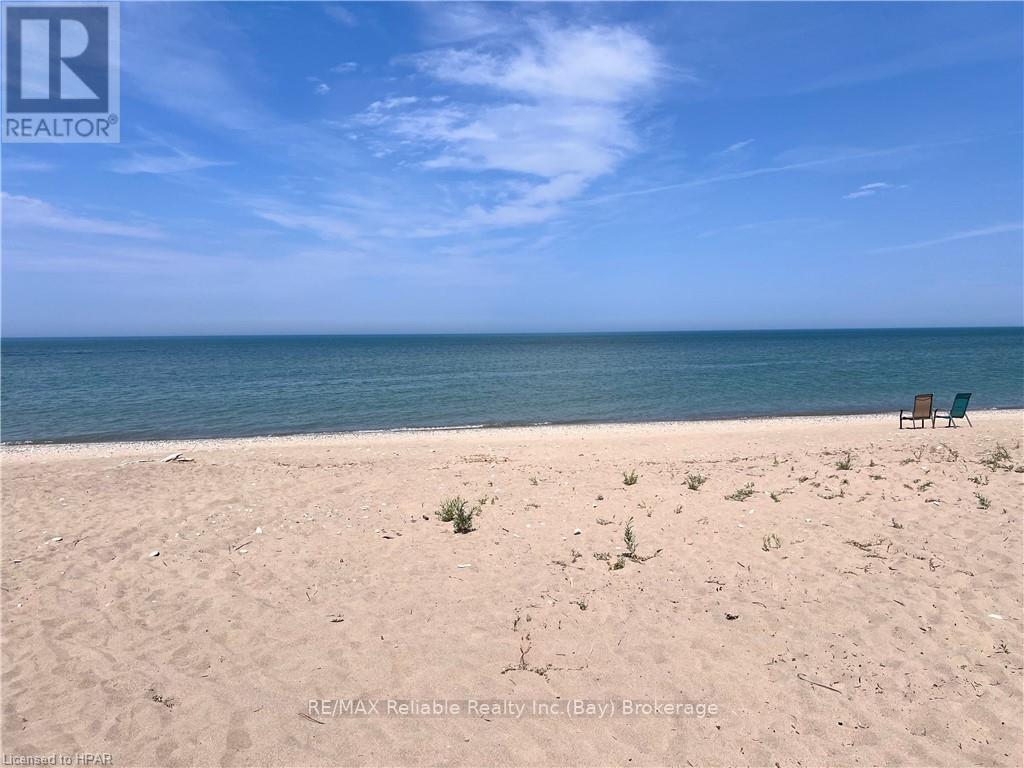 49 Cherokee Lane, Ashfield-Colborne-Wawanosh (Colborne), Ontario  N7A 3Y2 - Photo 39 - X10781097