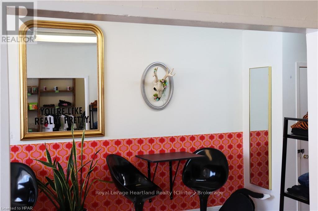 14 Isaac St, Central Huron (Clinton), Ontario  N0M 1L0 - Photo 4 - X10781107