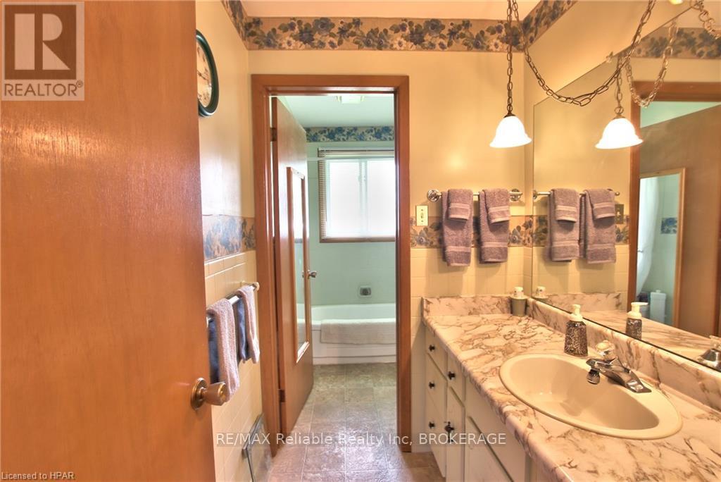 23617 Wellburn Road, Thames Centre (Wellburn), Ontario  N4X 1C6 - Photo 19 - X10780969