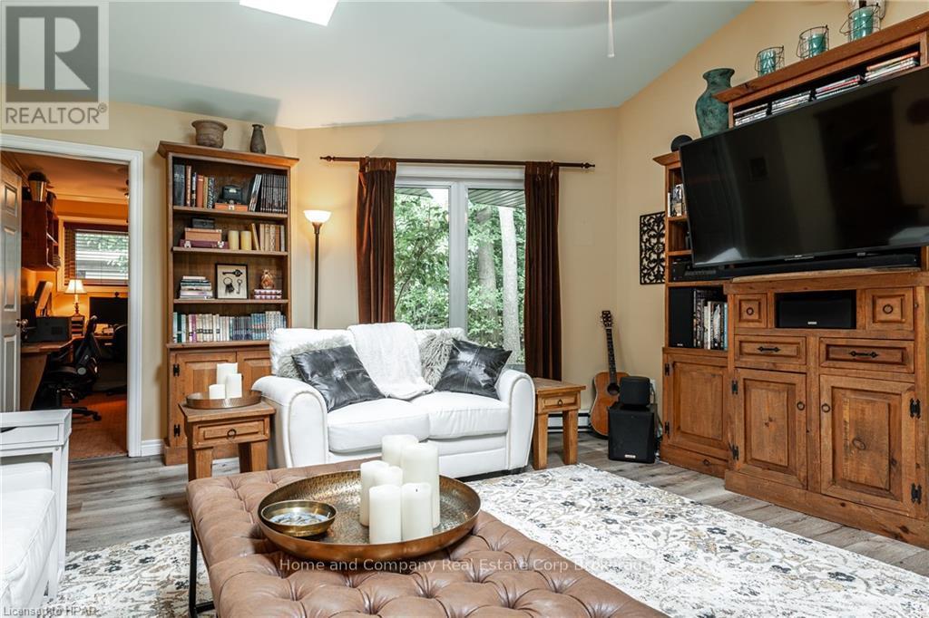 5132 10 Line, Perth South (Blanshard), Ontario  N4X 1C4 - Photo 22 - X10781166