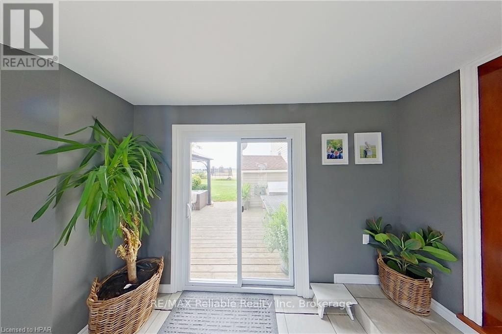 84210 Hoover Line, North Huron, Ontario  N0G 1E0 - Photo 4 - X10781168