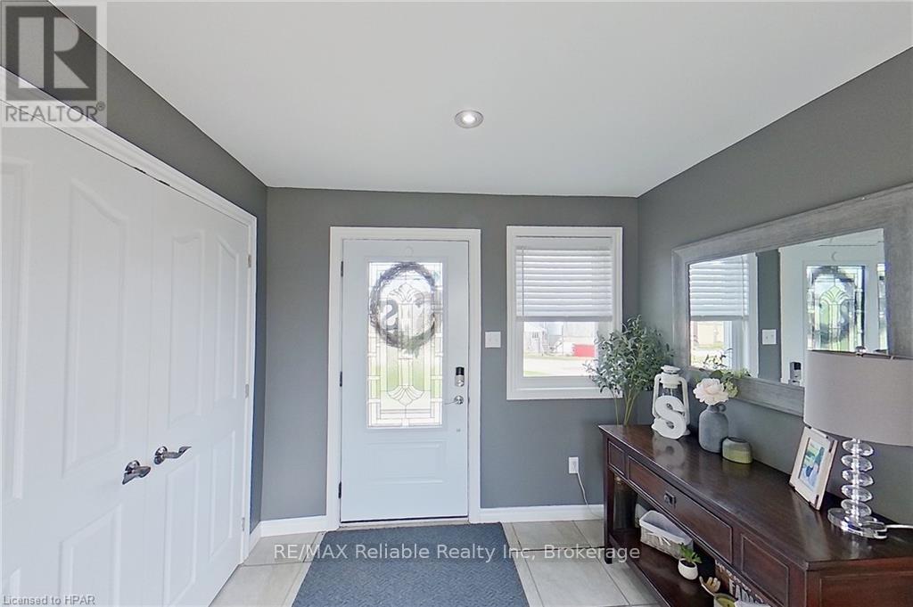 84210 Hoover Line, North Huron, Ontario  N0G 1E0 - Photo 5 - X10781168