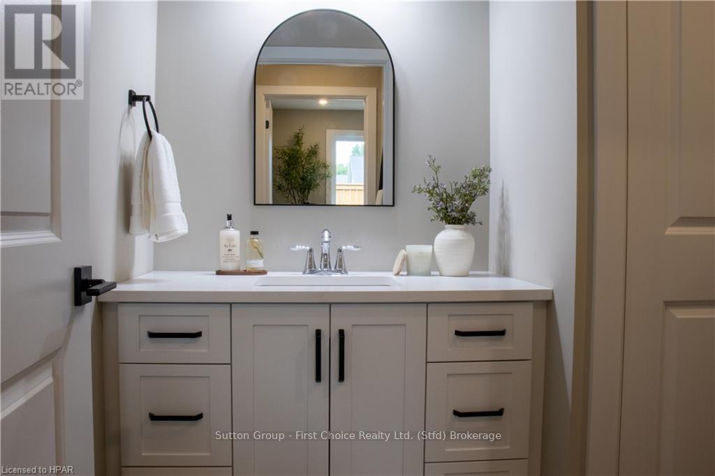 18 Blanshard Street, West Perth (Mitchell), Ontario  N0K 1N0 - Photo 10 - X10781208